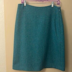 Kors By Michael Kors 💯 Wool Women’s skirt size 12.. Beautiful teal turquoise.
